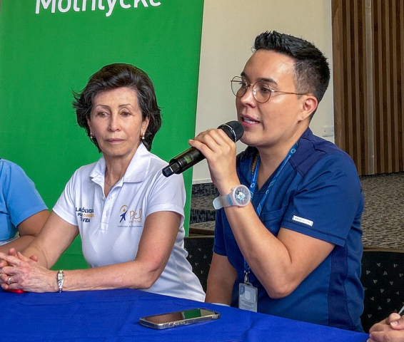 rueda de prensa a